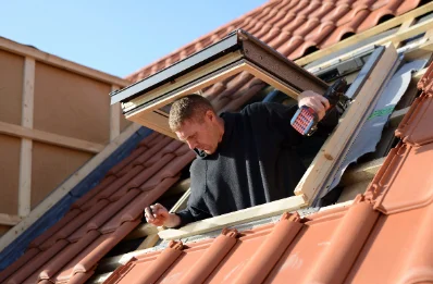 Pose de fenêtres de toit Velux à Edern